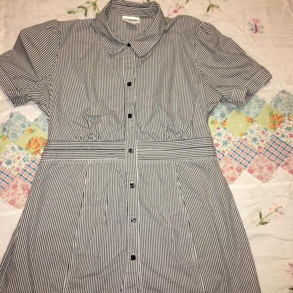 Clearance 🛍 Motherhood maternity stripes top. - Picture 1 of 6